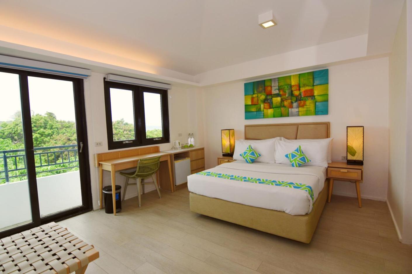 Lime Boracay Hotel